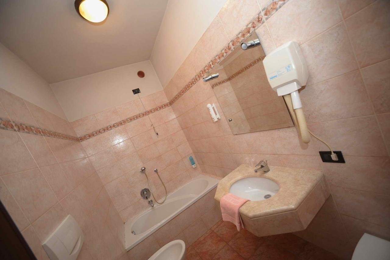 Valle D'oro Hotel *