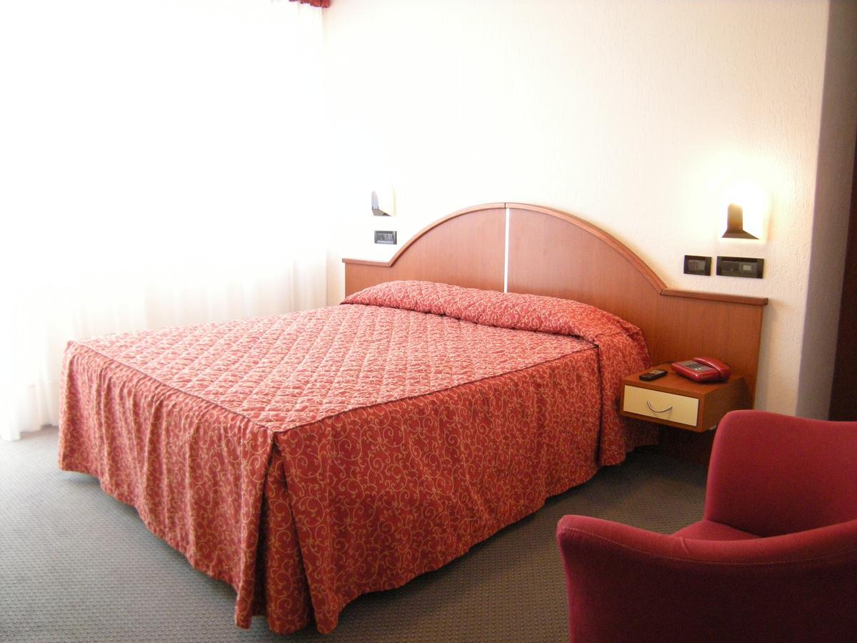 Valle D'oro Hotel *