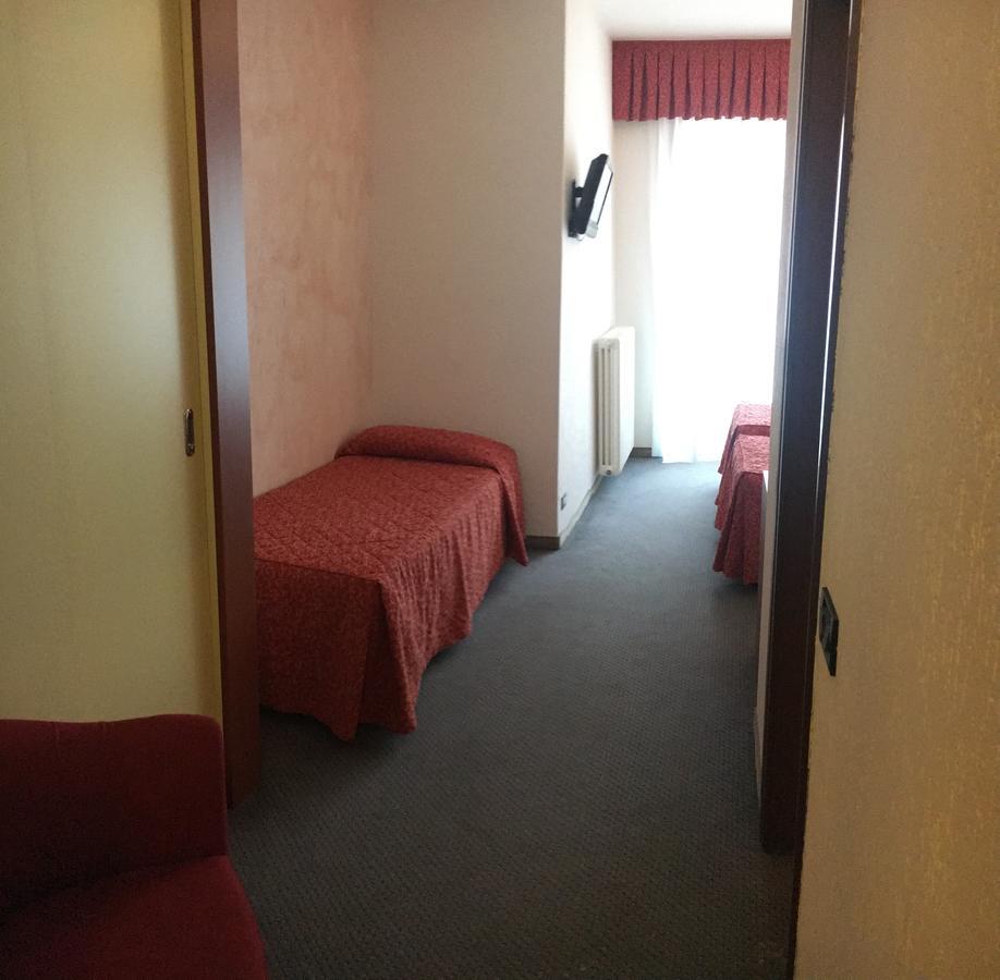 Valle D'oro Hotel Albino